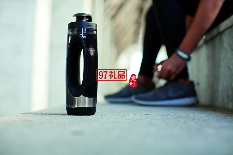 創(chuàng)意運(yùn)動(dòng)水瓶杯