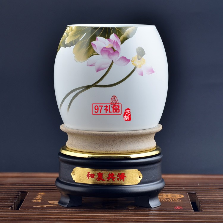 中國(guó)人民解放軍黃山艦隊(duì)定制案例——骨瓷筆筒