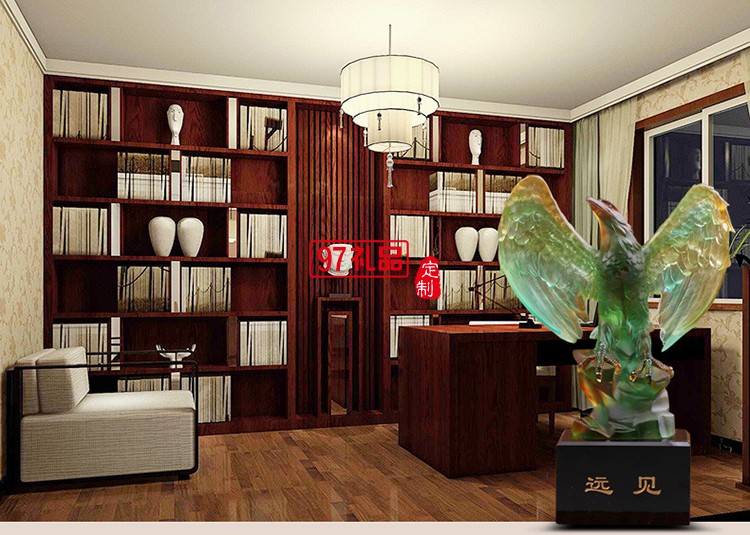 琉璃工藝品遠(yuǎn)見(jiàn)雄鷹擺件