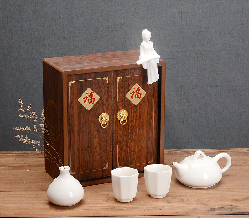 為什么大型企業(yè)都會(huì)選擇個(gè)性禮品定制